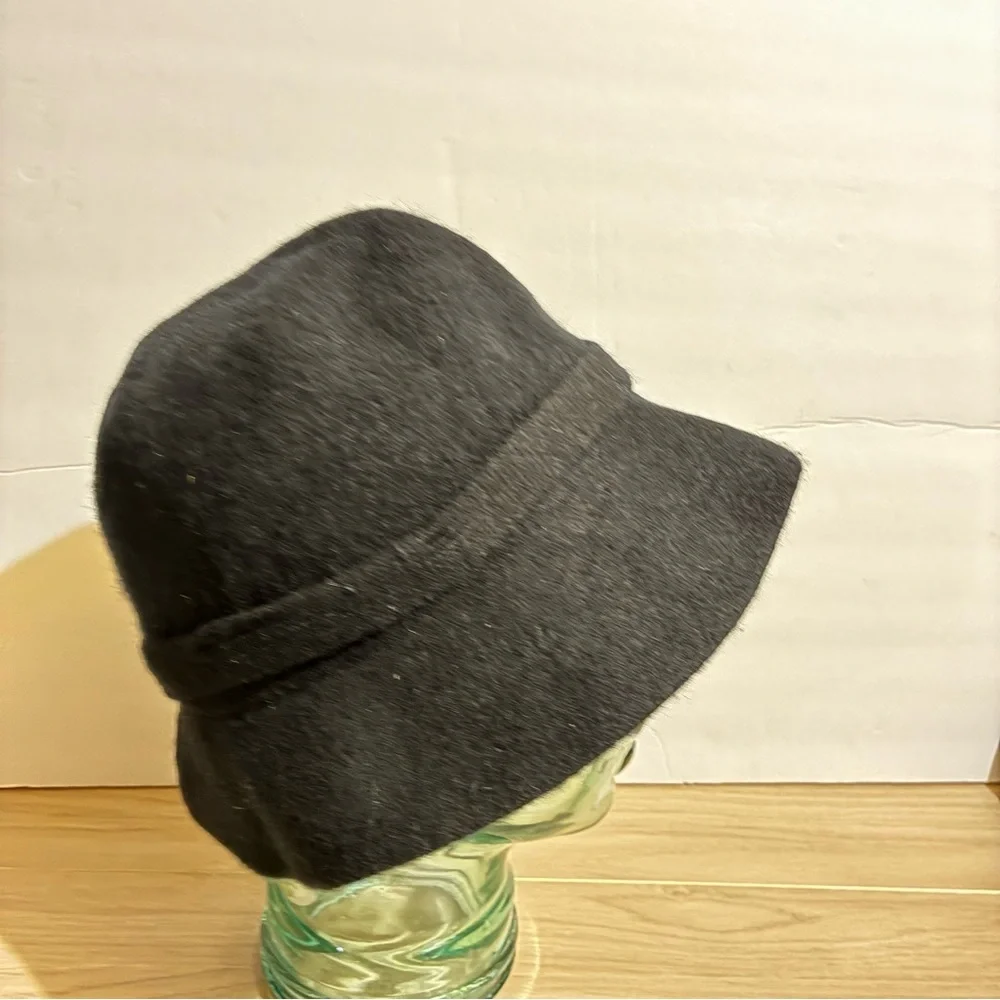 Vintage Black Wool Cloche Bucket Hat Parisian Classic Minimalist One Size Retro - Picture 5 of 6